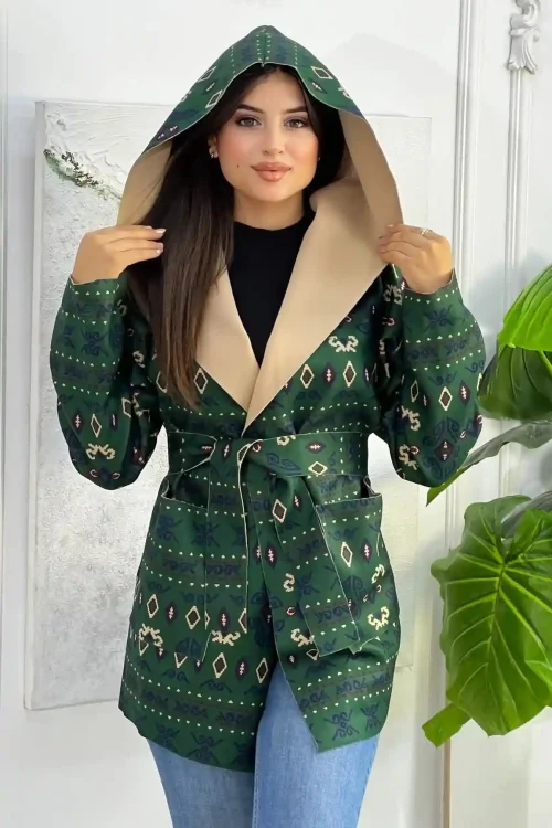 Veste à capuche ethnique